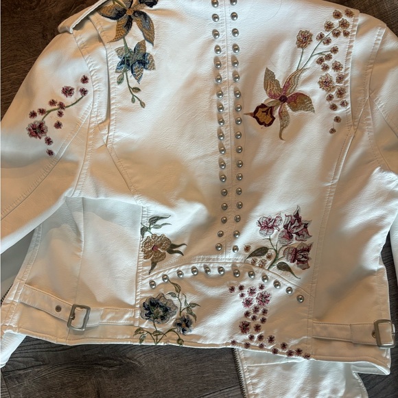 Floral Embroidered White Jacket - Picture 2 of 3